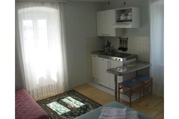 Croaţia Privát Komiža, Exteriorul